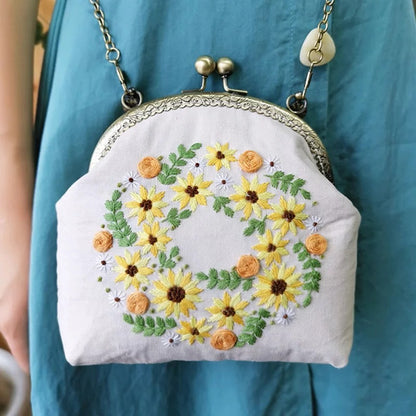 Embroidery Bag حقيبة تطريز