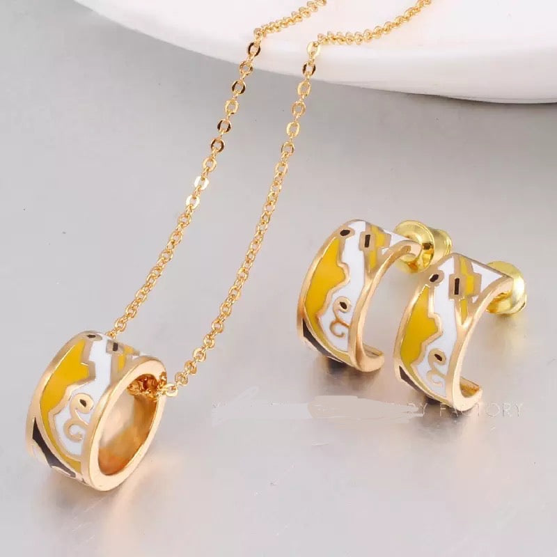 Necklace Set 08