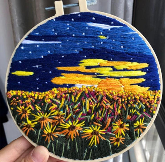 EMBROIDERY HOOP التطريز بالطاره