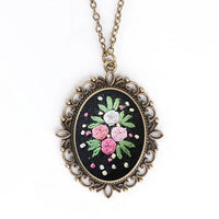 NECKLACE EMBROIDERY قلاده تطريز