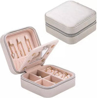 jewelry box علبة مجوهرات